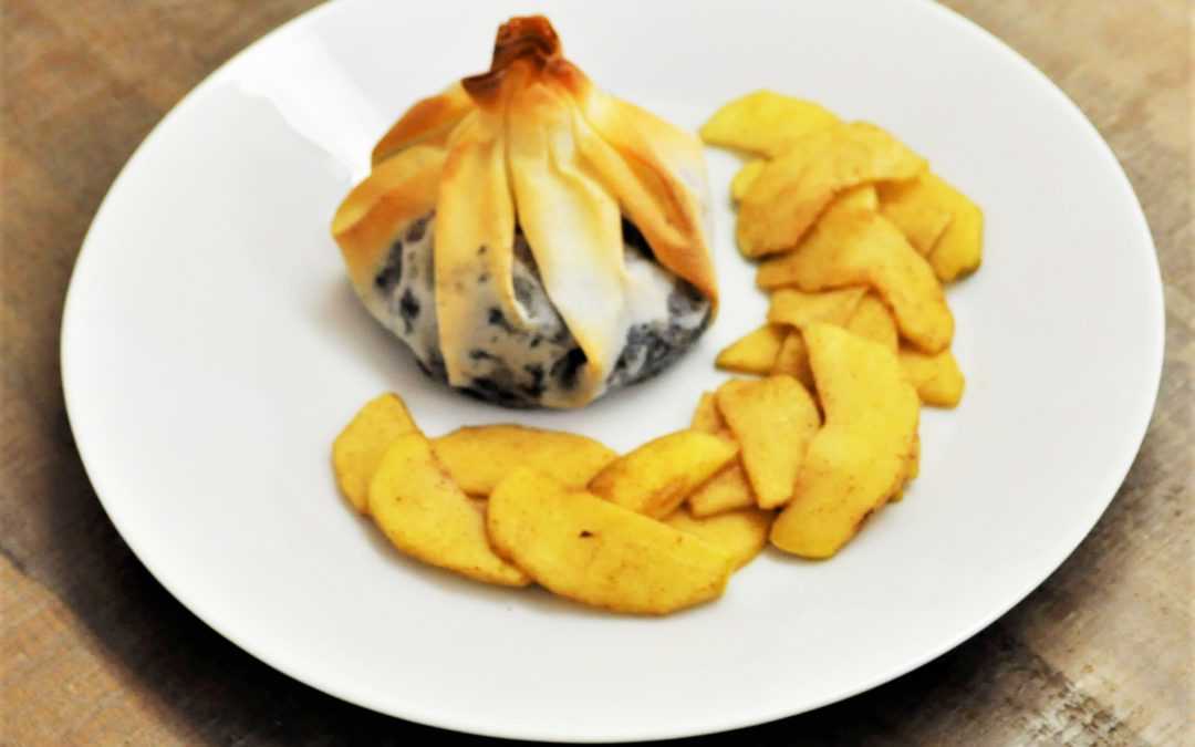 Aumônière au boudin et pommes à la cannelle