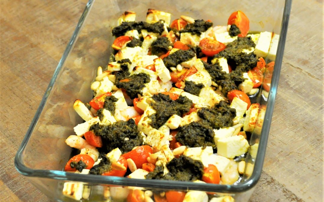Crevettes au pesto, feta et tomates cerises