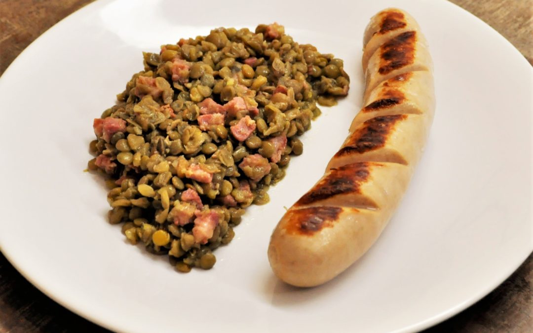 Saucisse de veau et salade de lentilles