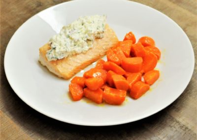 Saumon au fromage frais et ses carottes au beurre