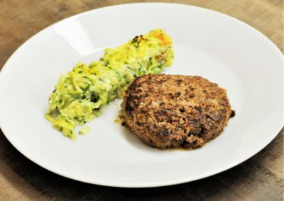 Steak haché maison et gratin de courgettes